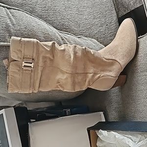New tan boots size 6.5